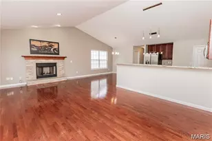 4344 Westhampton Pl, Saint Charles, MO 63304 - Photo 7