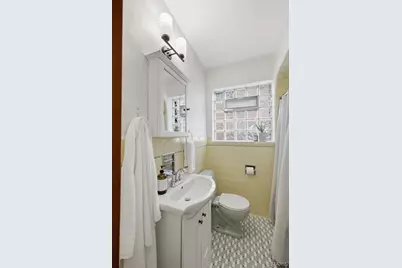 6528 Pernod Avenue, Saint Louis, MO 63139 - Photo 13
