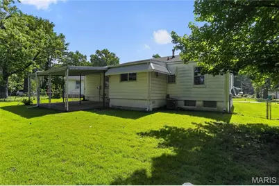 10151 Dwight Drive, Saint Louis, MO 63137 - Photo 17