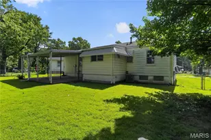 10151 Dwight Dr, Saint Louis, MO 63137 - Photo 17