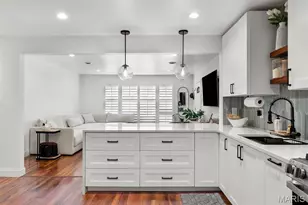 4123 Beauty Ln, Saint Louis, MO 63134 - Photo 15