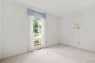 318 Royal Village Dr, Manchester, MO 63011 - Photo 39