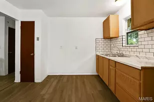 3225 Chicory Creek Ln, Florissant, MO 63031 - Photo 5