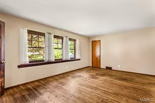 9208 Hallock Dr, Affton, MO 63123 - Photo 5