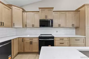 825 Barclay Dr, Farmington, MO 63640 - Photo 11