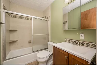8 Banbury Court, Saint Louis, MO 63126 - Photo 15