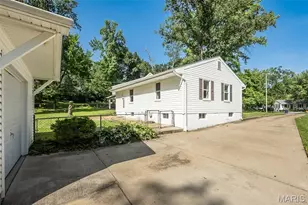 8 Banbury Ct, Saint Louis, MO 63126 - Photo 25