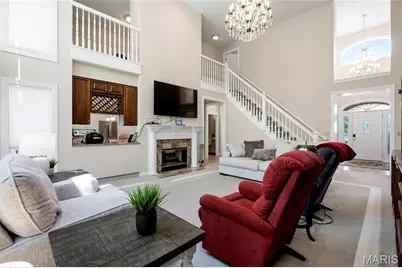 15920 Picardy Crest Court, Chesterfield, MO 63017 - Photo 3