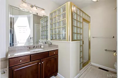 15920 Picardy Crest Court, Chesterfield, MO 63017 - Photo 11