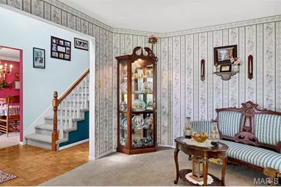4590 Southridge Meadows Drive, Saint Louis, MO 63128 - Photo 7