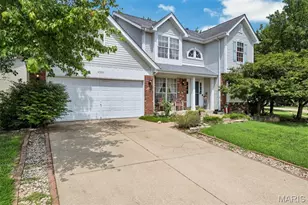 4590 Southridge Meadows Dr, Saint Louis, MO 63128 - Photo 3