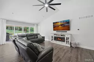 1312 Farnman Dr, Herculaneum, MO 63048 - Photo 3