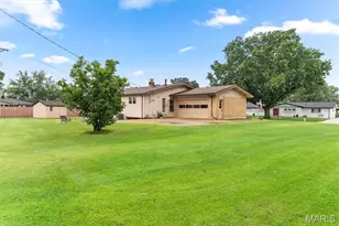 10215 Dovercrest Dr, Unincorporated, MO 63128 - Photo 41