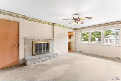 10215 Dovercrest Drive, Unincorporated, MO 63128 - Photo 3