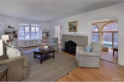 418 Mission Court, University City, MO 63130 - Photo 5