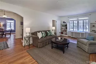 418 Mission Ct, University City, MO 63130 - Photo 3
