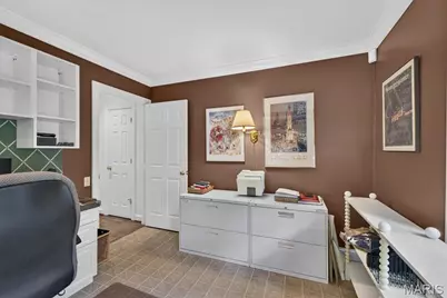 18 S McKnight Road, Saint Louis, MO 63124 - Photo 41