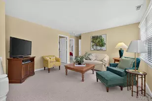 18 S McKnight Rd, Saint Louis, MO 63124 - Photo 43
