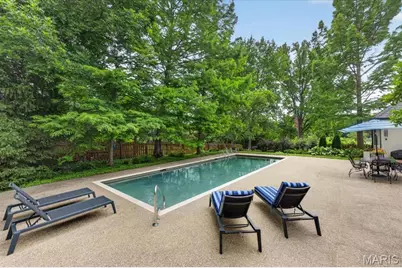 18 S McKnight Road, Saint Louis, MO 63124 - Photo 51