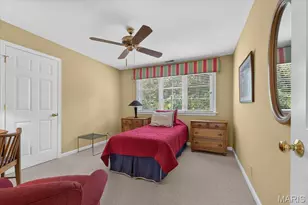 18 S McKnight Rd, Saint Louis, MO 63124 - Photo 45