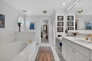 18 S McKnight Rd, Saint Louis, MO 63124 - Photo 37