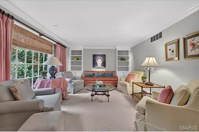 18 S McKnight Road, Saint Louis, MO 63124 - Photo 11