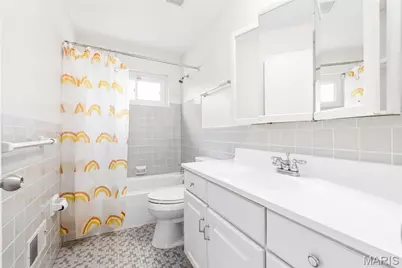767 Wenneker Drive, Saint Louis, MO 63124 - Photo 19