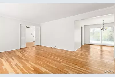 767 Wenneker Drive, Saint Louis, MO 63124 - Photo 5