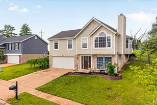 1873 Fox Pointe Dr, Arnold, MO 63010 - Photo 3