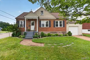 6235 Dexter Dr, Saint Louis, MO 63123 - Photo 1