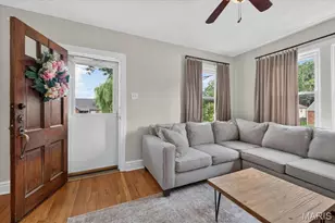 6235 Dexter Dr, Saint Louis, MO 63123 - Photo 5