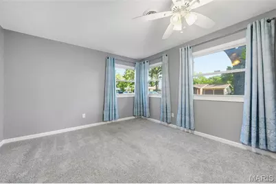 724 Caspian Lane, Saint Louis, MO 63125 - Photo 11