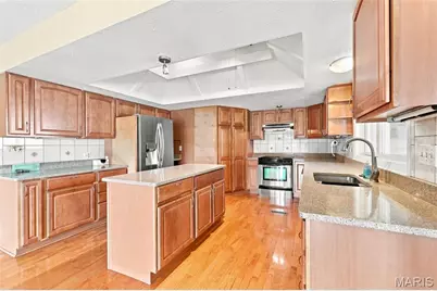 4 Harbor Point Court, Lake Saint Louis, MO 63367 - Photo 11