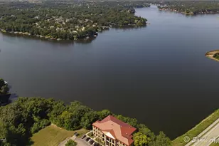 4 Harbor Point Ct, Lake Saint Louis, MO 63367 - Photo 29