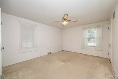 148 Thoroughman Avenue, Saint Louis, MO 63135 - Photo 17