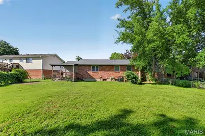 2380 Wharton Court, Florissant, MO 63031 - Photo 37