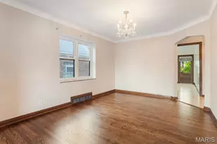 5665 Oleatha Ave, Saint Louis, MO 63139 - Photo 5