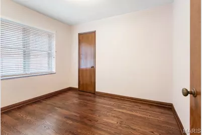 5665 Oleatha Avenue, Saint Louis, MO 63139 - Photo 7