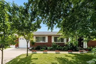 9904 Markhall Ln, Saint Louis, MO 63123 - Photo 3