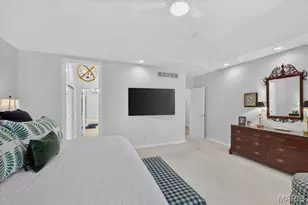 12427 Questover Manor Ct, Creve Coeur, MO 63141 - Photo 17