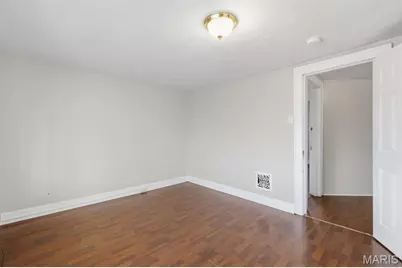 4707 Ray Avenue, Saint Louis, MO 63116 - Photo 15