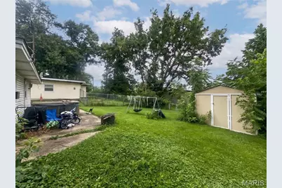 15 Marquette Drive, Florissant, MO 63031 - Photo 13