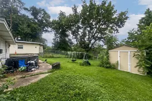 15 Marquette Dr, Florissant, MO 63031 - Photo 13