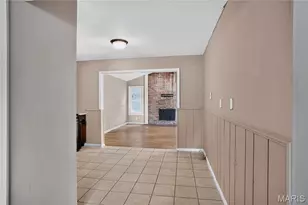 1818 Prior Dr, Saint Louis, MO 63136 - Photo 13