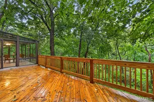 11355 Cragwold Rd, Sunset Hills, MO 63122 - Photo 17