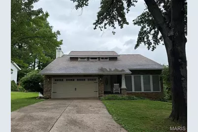 10 Provence Drive, Lake Saint Louis, MO 63367 - Photo 1
