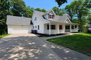 10 Isaac Dr, Warrenton, MO 63383 - Photo 1