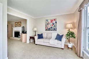 5173 Kings Park Dr, Saint Louis, MO 63129 - Photo 7