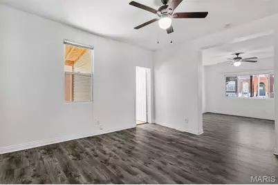 4253 Swan Avenue, Saint Louis, MO 63110 - Photo 11