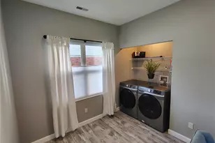 4122 Westminster Pl, Saint Louis, MO 63108 - Photo 7